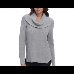Cozy Michael Kors gray sweater